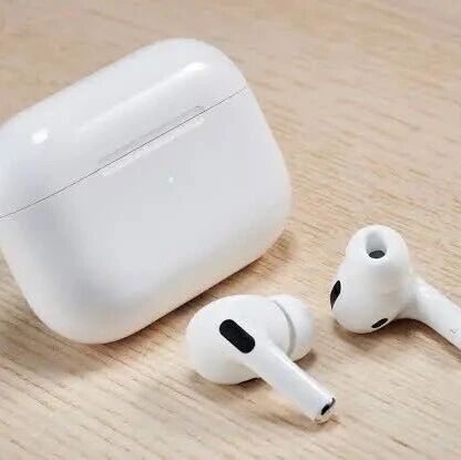 AirPods Ultra 疑似现身iOS 27 Beta 程式码,但开发进度仍有变数