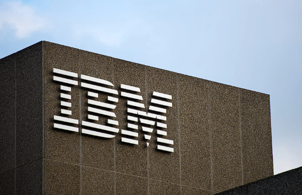 IBM三季度软件收入增长8%撑起业绩,AI咨询占比提升|财报见闻
