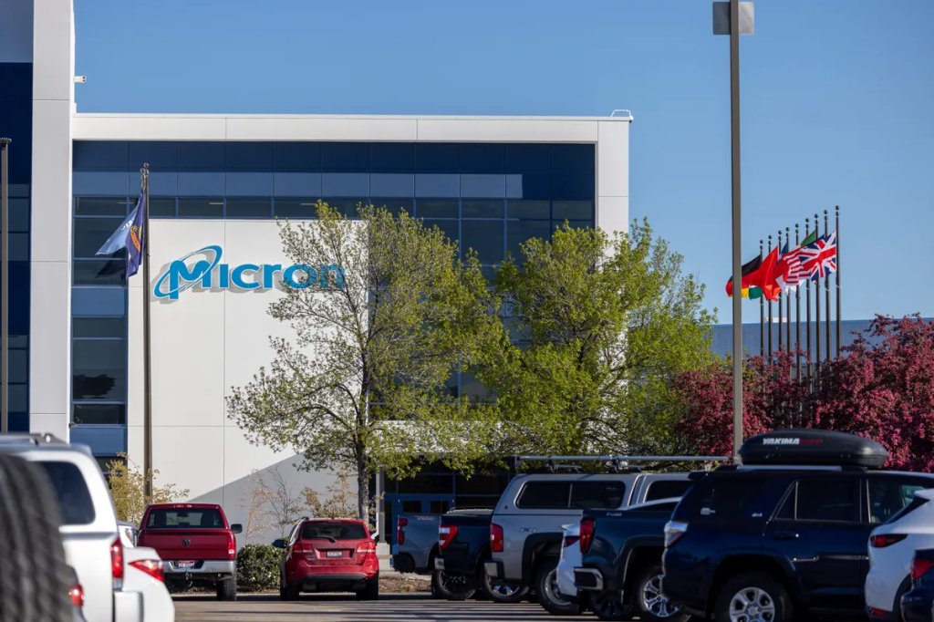 美光闪迪领跌，存储连续调整，发生了什么？