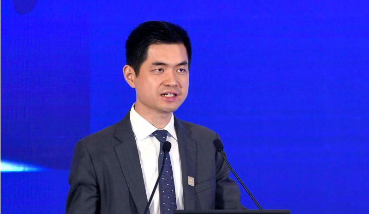 大摩闭门会观点:短期港股流动性偏弱,仓位应更多向A股转回,九月中下旬港股可能再次走强,KOSPI指数到明年年中还有约30%上涨空间