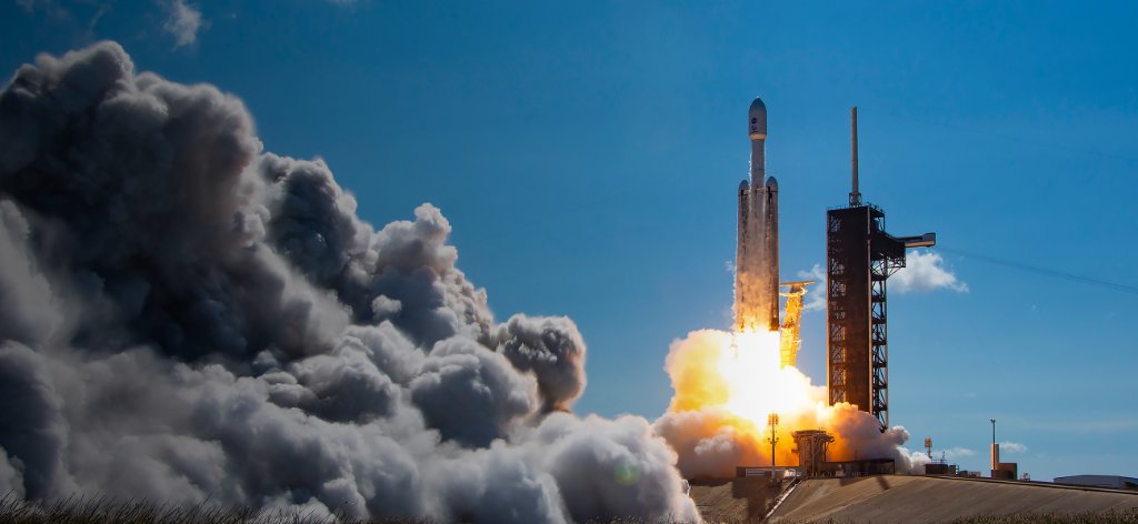 指数纳入效应失灵,SpaceX股价两日跌超7%接连破发,华尔街估值分歧加剧